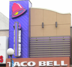 Taco-Bell-Restaurant-Architect-697x650