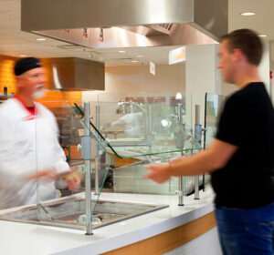 College-Dining-Architecture-GLMV-697x650